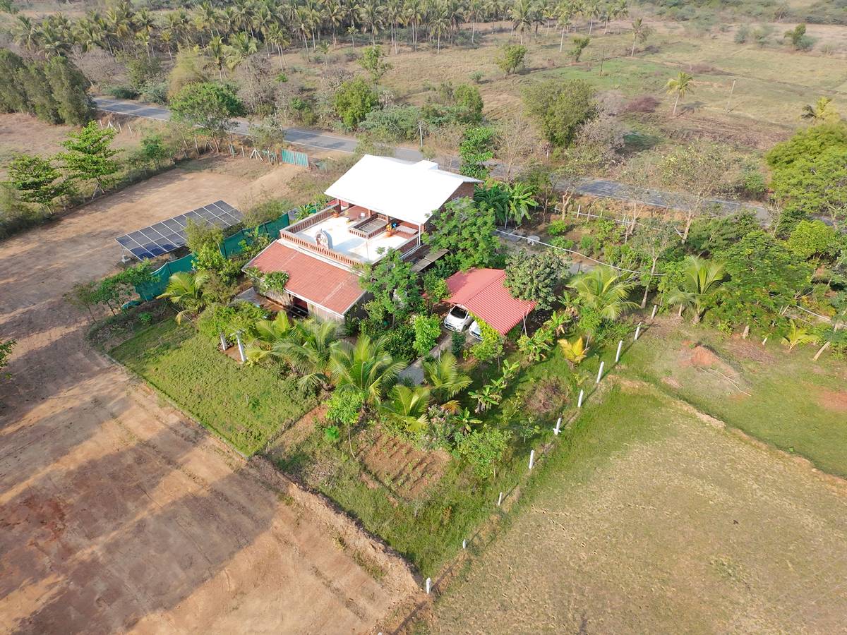 Aerial view of Mutram Heritage Stay near Kanchipuram — a 2.5-acre heritage farm stay near Chennai